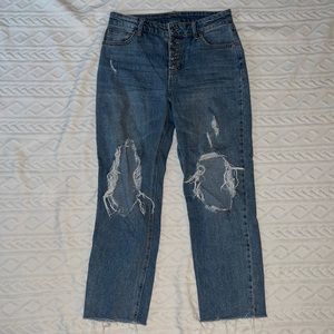 Wild Fable Cropped Boyfriend jeans, size 6. Button fly with distressing